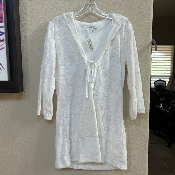 P.J. Salvage Beach Swim Pool Hooded Coverup White Terrycloth. NWT Size Medium